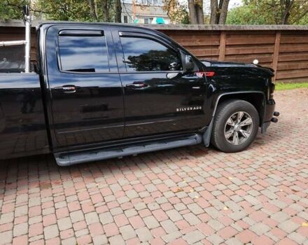 Черный Шевроле Сильверадо, объемом двигателя 5.33 л и пробегом 116 тыс. км за 35000 $, фото 3 на Automoto.ua