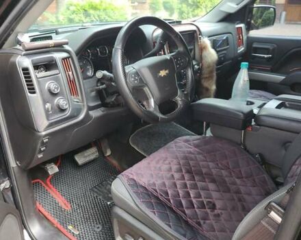 Черный Шевроле Сильверадо, объемом двигателя 5.33 л и пробегом 116 тыс. км за 35000 $, фото 10 на Automoto.ua