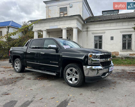 Черный Шевроле Сильверадо, объемом двигателя 5.33 л и пробегом 95 тыс. км за 33000 $, фото 1 на Automoto.ua