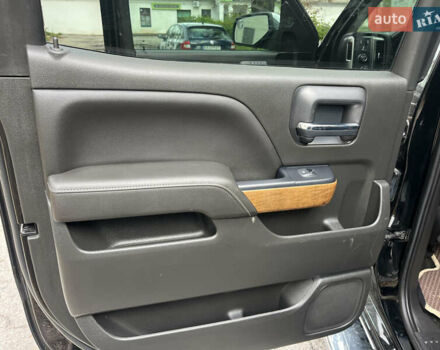 Черный Шевроле Сильверадо, объемом двигателя 5.33 л и пробегом 95 тыс. км за 33000 $, фото 23 на Automoto.ua