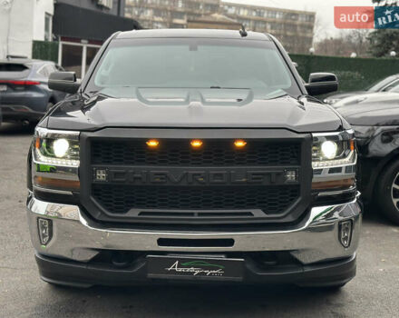 Черный Шевроле Сильверадо, объемом двигателя 5.33 л и пробегом 45 тыс. км за 28999 $, фото 2 на Automoto.ua