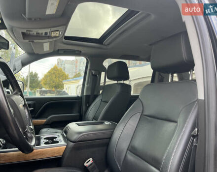 Черный Шевроле Сильверадо, объемом двигателя 5.33 л и пробегом 95 тыс. км за 33000 $, фото 12 на Automoto.ua