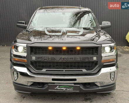 Черный Шевроле Сильверадо, объемом двигателя 5.33 л и пробегом 45 тыс. км за 28999 $, фото 7 на Automoto.ua