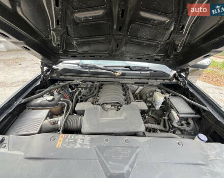 Черный Шевроле Сильверадо, объемом двигателя 5.33 л и пробегом 95 тыс. км за 33000 $, фото 28 на Automoto.ua