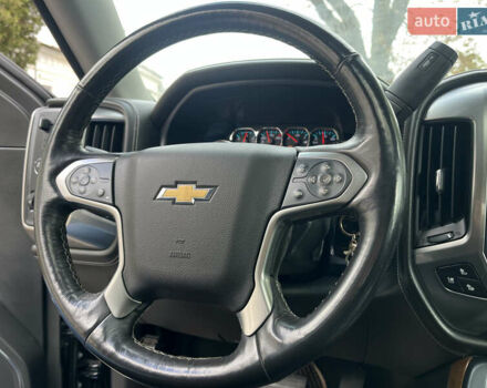 Черный Шевроле Сильверадо, объемом двигателя 5.33 л и пробегом 95 тыс. км за 33000 $, фото 14 на Automoto.ua