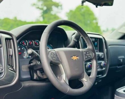 Черный Шевроле Сильверадо, объемом двигателя 5.3 л и пробегом 55 тыс. км за 6500 $, фото 5 на Automoto.ua