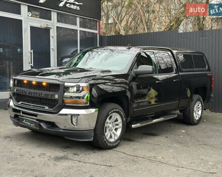 Черный Шевроле Сильверадо, объемом двигателя 5.33 л и пробегом 45 тыс. км за 28999 $, фото 5 на Automoto.ua