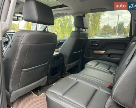 Черный Шевроле Сильверадо, объемом двигателя 5.33 л и пробегом 95 тыс. км за 33000 $, фото 24 на Automoto.ua