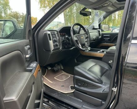 Черный Шевроле Сильверадо, объемом двигателя 5.3 л и пробегом 95 тыс. км за 33000 $, фото 6 на Automoto.ua