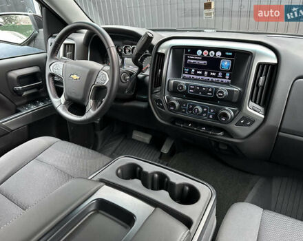 Черный Шевроле Сильверадо, объемом двигателя 5.33 л и пробегом 45 тыс. км за 28999 $, фото 16 на Automoto.ua