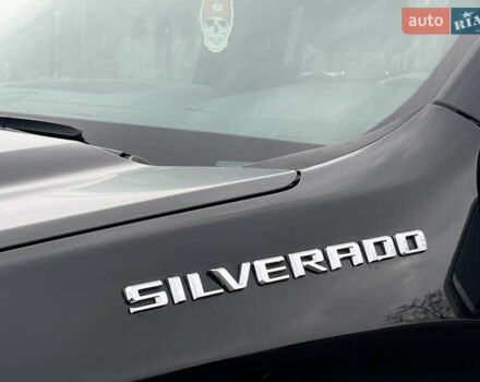 Черный Шевроле Сильверадо, объемом двигателя 5.33 л и пробегом 17 тыс. км за 43999 $, фото 43 на Automoto.ua