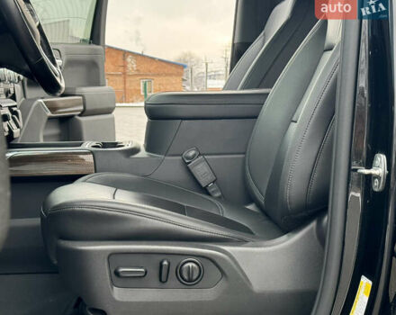 Черный Шевроле Сильверадо, объемом двигателя 5.33 л и пробегом 17 тыс. км за 43999 $, фото 37 на Automoto.ua