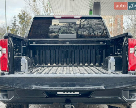 Черный Шевроле Сильверадо, объемом двигателя 5.33 л и пробегом 17 тыс. км за 43999 $, фото 30 на Automoto.ua