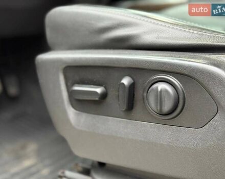 Серый Шевроле Сильверадо, объемом двигателя 3 л и пробегом 110 тыс. км за 45000 $, фото 13 на Automoto.ua