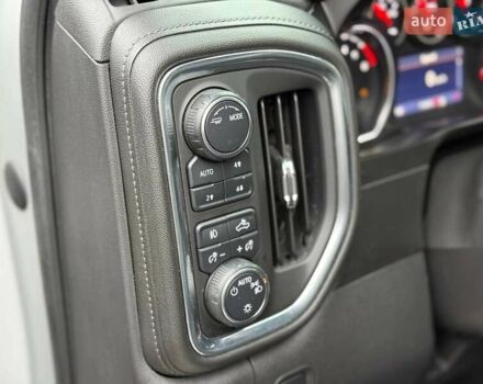 Серый Шевроле Сильверадо, объемом двигателя 3 л и пробегом 110 тыс. км за 45000 $, фото 21 на Automoto.ua