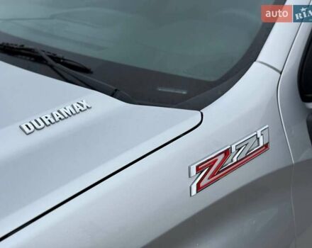 Серый Шевроле Сильверадо, объемом двигателя 3 л и пробегом 110 тыс. км за 45000 $, фото 10 на Automoto.ua