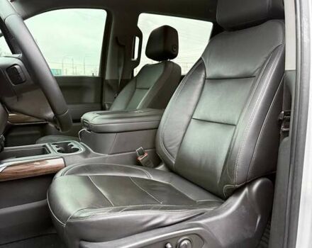 Серый Шевроле Сильверадо, объемом двигателя 3 л и пробегом 110 тыс. км за 45000 $, фото 18 на Automoto.ua