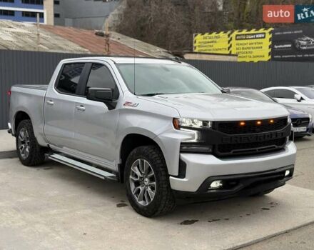 Серый Шевроле Сильверадо, объемом двигателя 3 л и пробегом 110 тыс. км за 45000 $, фото 2 на Automoto.ua