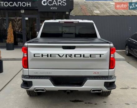 Серый Шевроле Сильверадо, объемом двигателя 3 л и пробегом 110 тыс. км за 45000 $, фото 4 на Automoto.ua