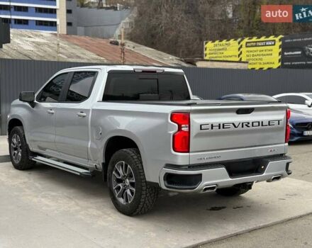 Серый Шевроле Сильверадо, объемом двигателя 3 л и пробегом 110 тыс. км за 45000 $, фото 5 на Automoto.ua