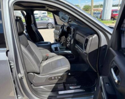 Серый Шевроле Сильверадо, объемом двигателя 5.3 л и пробегом 28 тыс. км за 49000 $, фото 8 на Automoto.ua