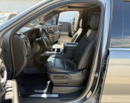 Серый Шевроле Сильверадо, объемом двигателя 5.3 л и пробегом 28 тыс. км за 49000 $, фото 9 на Automoto.ua