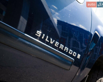Синий Шевроле Сильверадо, объемом двигателя 5.33 л и пробегом 194 тыс. км за 13700 $, фото 22 на Automoto.ua