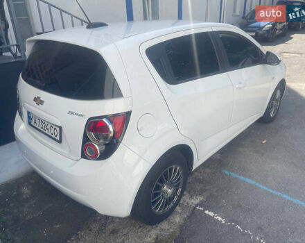 Білий Шевроле Сонік, об'ємом двигуна 1.8 л та пробігом 180 тис. км за 7500 $, фото 3 на Automoto.ua
