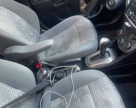 Білий Шевроле Сонік, об'ємом двигуна 1.8 л та пробігом 180 тис. км за 7500 $, фото 4 на Automoto.ua