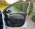 Білий Шевроле Сонік, об'ємом двигуна 1.8 л та пробігом 154 тис. км за 6500 $, фото 51 на Automoto.ua