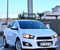 Білий Шевроле Сонік, об'ємом двигуна 1.8 л та пробігом 170 тис. км за 6799 $, фото 2 на Automoto.ua