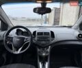 Білий Шевроле Сонік, об'ємом двигуна 1.8 л та пробігом 225 тис. км за 6999 $, фото 8 на Automoto.ua