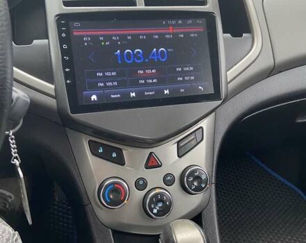 Білий Шевроле Сонік, об'ємом двигуна 1.8 л та пробігом 224 тис. км за 7000 $, фото 16 на Automoto.ua