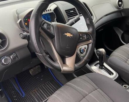 Білий Шевроле Сонік, об'ємом двигуна 1.8 л та пробігом 224 тис. км за 7000 $, фото 1 на Automoto.ua