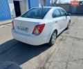 Белый Шевроле Соник, объемом двигателя 1.8 л и пробегом 133 тыс. км за 6950 $, фото 4 на Automoto.ua
