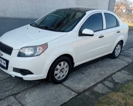 Белый Шевроле Соник, объемом двигателя 1.6 л и пробегом 85 тыс. км за 5500 $, фото 1 на Automoto.ua