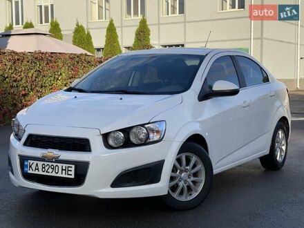 Шевроле Сонік 2017 у Києві на Automoto.ua Білий Шевроле Сонік, об'ємом двигуна 1.8 л та пробігом 145 тис. км за 7200 $, фото 1 на Automoto.ua