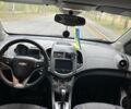 Черный Шевроле Соник, объемом двигателя 1.8 л и пробегом 137 тыс. км за 6500 $, фото 4 на Automoto.ua