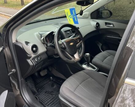 Черный Шевроле Соник, объемом двигателя 1.8 л и пробегом 137 тыс. км за 6500 $, фото 5 на Automoto.ua