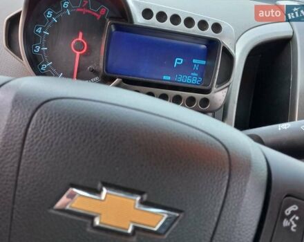 Черный Шевроле Соник, объемом двигателя 1.8 л и пробегом 210 тыс. км за 7500 $, фото 7 на Automoto.ua