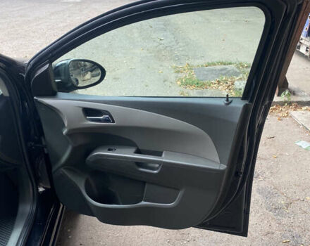 Черный Шевроле Соник, объемом двигателя 1.8 л и пробегом 162 тыс. км за 7200 $, фото 13 на Automoto.ua