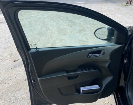 Черный Шевроле Соник, объемом двигателя 1.8 л и пробегом 162 тыс. км за 7200 $, фото 10 на Automoto.ua