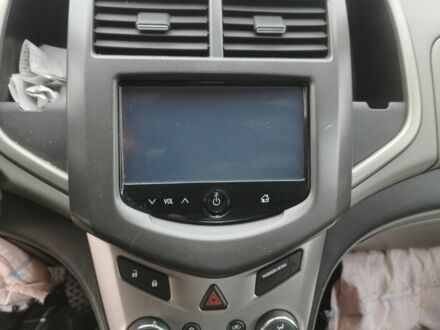 Черный Шевроле Соник, объемом двигателя 1.8 л и пробегом 87 тыс. км за 2500 $, фото 1 на Automoto.ua