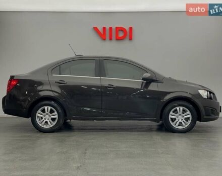 Коричневый Шевроле Соник, объемом двигателя 1.6 л и пробегом 163 тыс. км за 7471 $, фото 3 на Automoto.ua