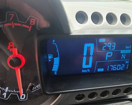 Красный Шевроле Соник, объемом двигателя 0 л и пробегом 179 тыс. км за 5999 $, фото 5 на Automoto.ua