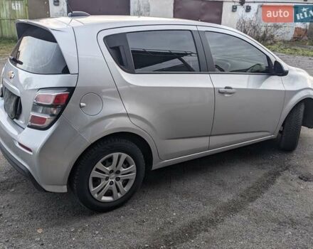 Шевроле Соник, объемом двигателя 1.36 л и пробегом 36 тыс. км за 10500 $, фото 2 на Automoto.ua
