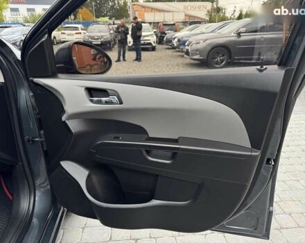 Шевроле Соник, объемом двигателя 0 л и пробегом 190 тыс. км за 6500 $, фото 28 на Automoto.ua