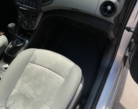 Серый Шевроле Соник, объемом двигателя 1.8 л и пробегом 247 тыс. км за 7300 $, фото 7 на Automoto.ua