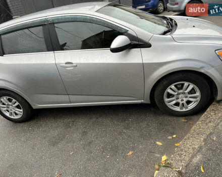 Сірий Шевроле Сонік, об'ємом двигуна 1.8 л та пробігом 147 тис. км за 5500 $, фото 2 на Automoto.ua