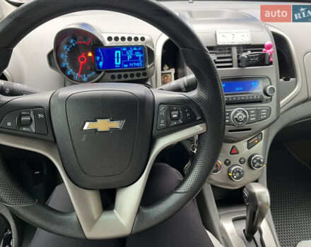 Сірий Шевроле Сонік, об'ємом двигуна 1.8 л та пробігом 147 тис. км за 5500 $, фото 3 на Automoto.ua